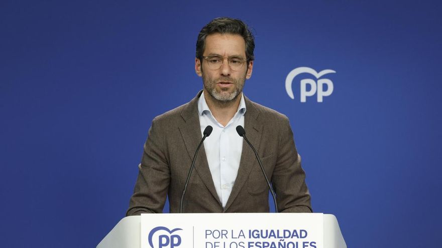 El portavoz nacional del PP, Borja Sémper, ofrece una rueda de prensa tras la reunión del Comité de Dirección del Partido Popular celebrada, este lunes, en Madrid. EFE/ Zipi