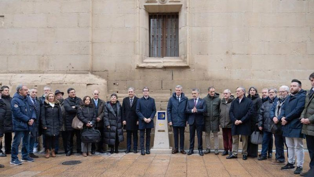 Retiran el hito jacobeo que inauguró Rueda por donde no pasa el Camino de Santiago