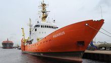 El Aquarius nunca duerme: entrenamiento diario y la vista en la guardia libia
