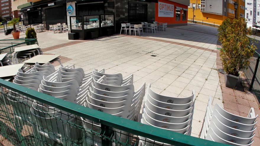 La Consejería de Salud del Principado ha confirmado hoy un rebrote de coronavirus en una cervecería situada en La Corredoria, en Oviedo, en la que dos empleados y un cliente habitual han dado positivo en las pruebas PCR que se llevaron a cabo esta madrugada en el Hospital Universitario Central de Asturias (HUCA). EFE/Alberto Morante