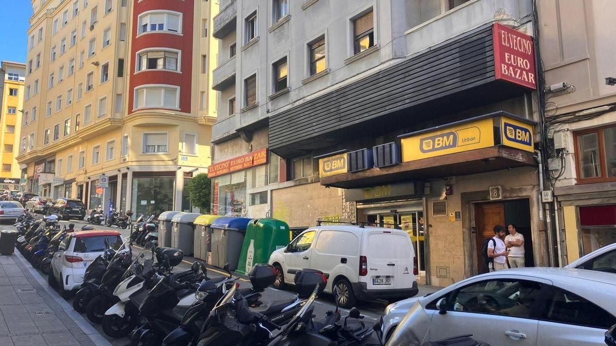 El edificio desalojado en Santander está en obras para convertirlo en apartamentos