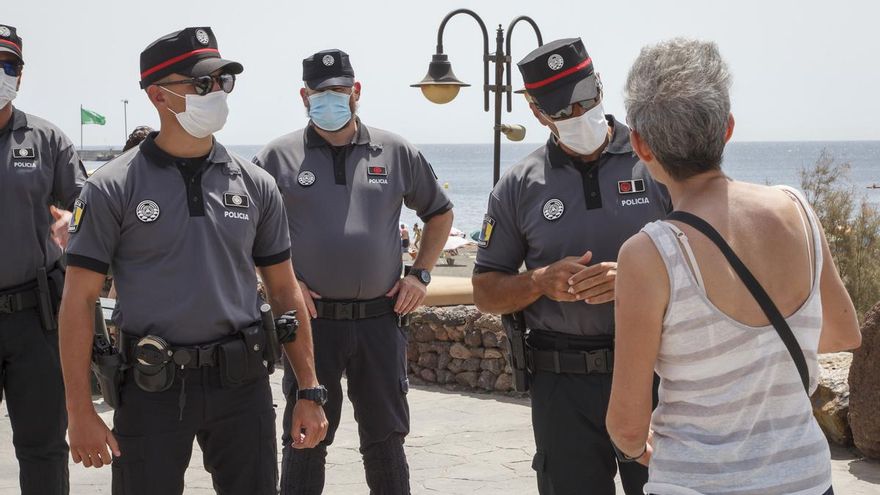 El Ayuntamiento de Arrecife aumenta la presencia policial ante el avance de la epidemia